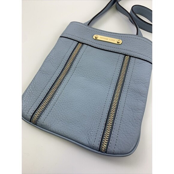 Michael Kors Moxley Crossbody Bag Pebbled Leather Light Blue Zip Snap Purse - Picture 2 of 14
